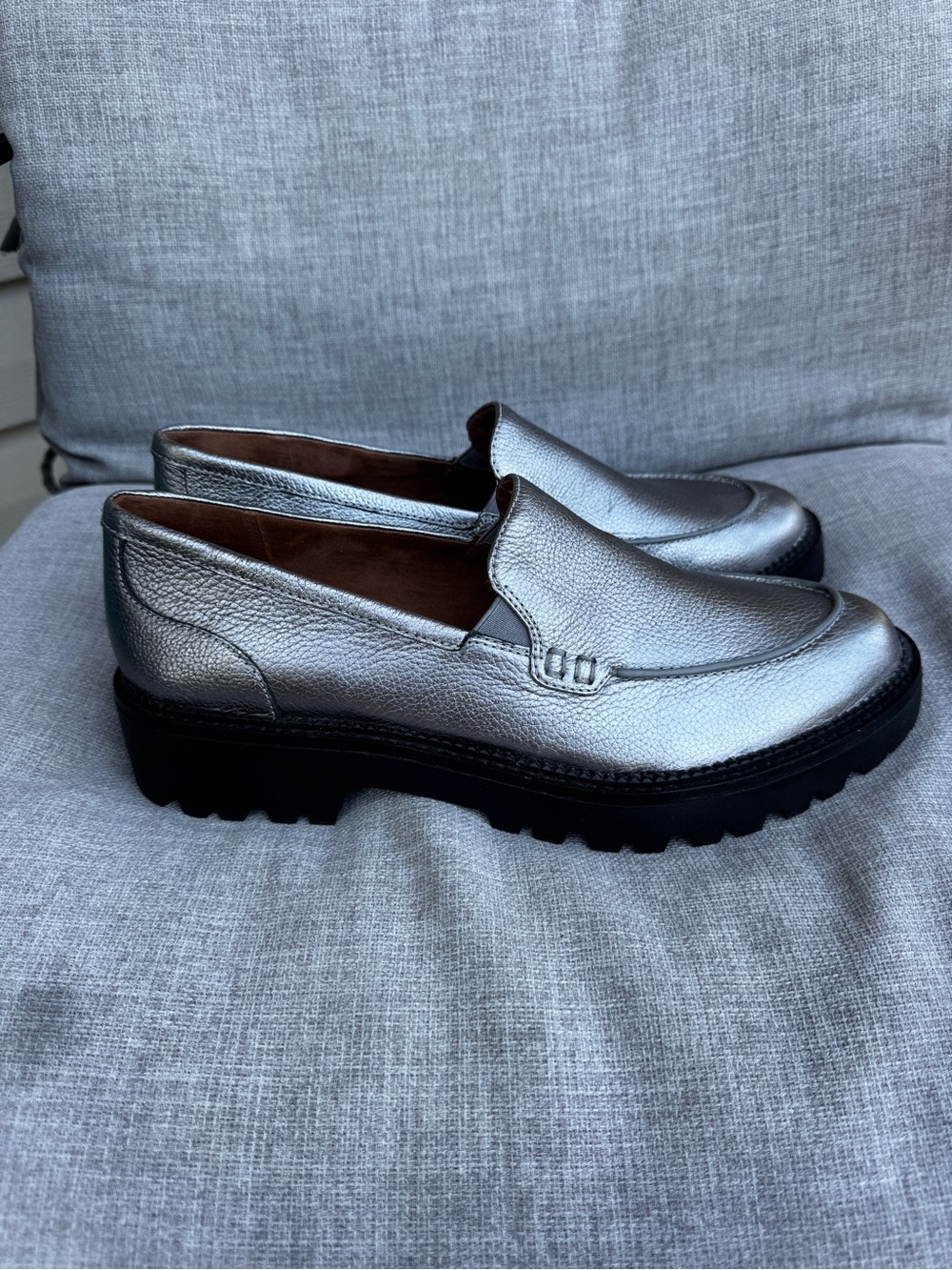 Caslon Metallic Silver Leather Water Resistant Lug Sole Loafers